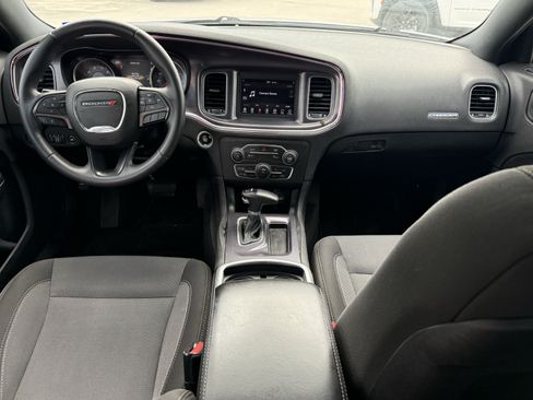 Used 2018 Dodge Charger SXT RWD image 13