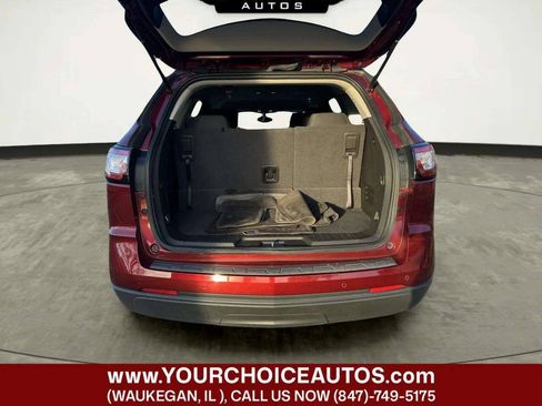 Used 2017 Chevrolet Traverse LT w/ Style and Technology Package AWD/4WD image 13