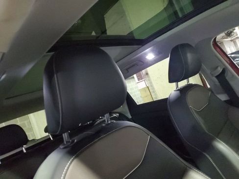 Certified 2023 Volkswagen Taos SEL image 36