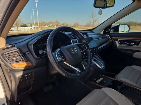 Used 2021 Honda CR-V Touring image 2