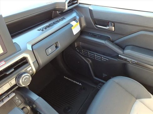 New 2025 Toyota Tacoma TRD Sport image 18