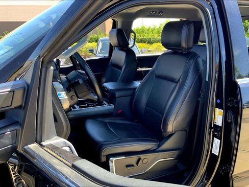 Used 2024 Ford F250 Lariat w/ Lariat Ultimate Package image 8