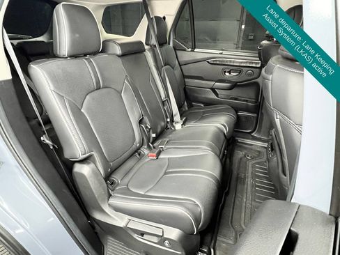 Used 2025 Honda Pilot Elite image 14