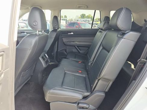 Used 2023 Volkswagen Atlas SE AWD/4WD image 9