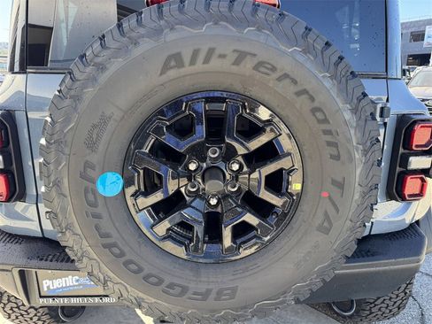 New 2025 Ford Bronco Raptor image 9