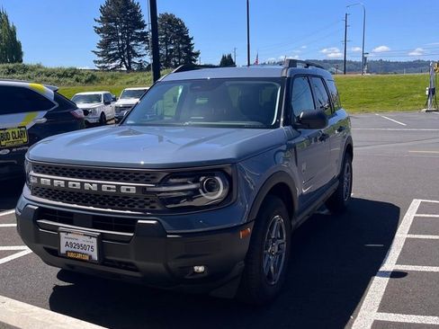 Used 2025 Ford Bronco Sport Big Bend w/ Convenience Package AWD/4WD image 1