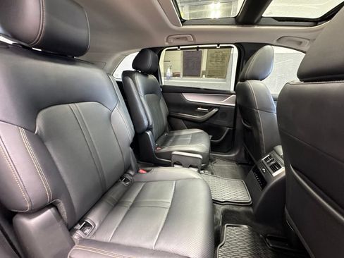 Used 2024 MAZDA CX-90 Plug-In Hybrid w/ Premium Pkg AWD/4WD image 29