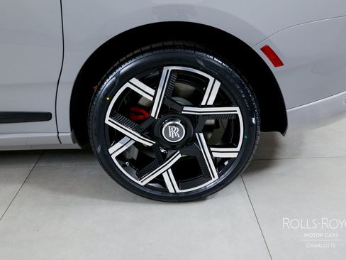 New 2027 Rolls-Royce Cullinan Black Badge AWD/4WD image 44