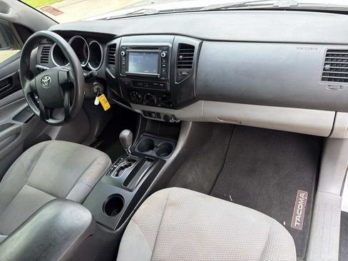 Used 2014 Toyota Tacoma PreRunner RWD image 12