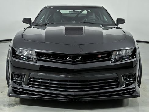 Used 2015 Chevrolet Camaro Z/28 RWD image 5