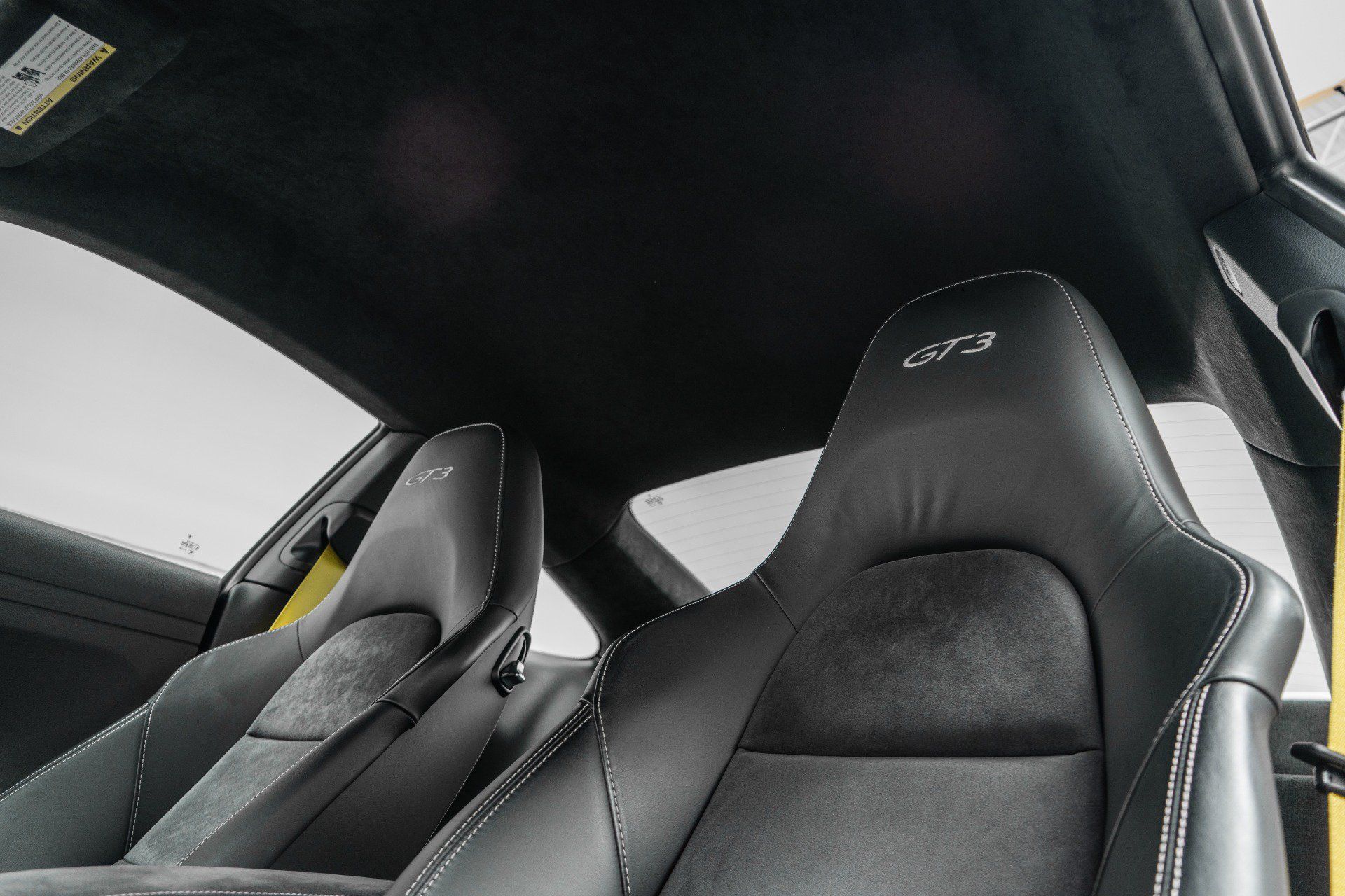 Used 2018 Porsche 911 GT3 RWD image 18