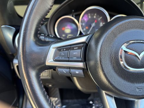 Used 2019 MAZDA MX-5 Miata RF Grand Touring image 20