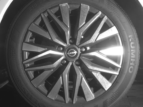 Used 2025 Nissan Altima 2.5 SV FWD image 14