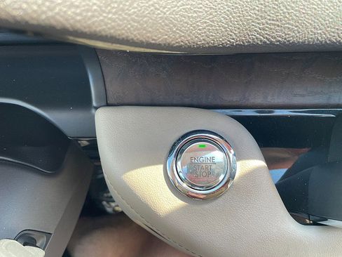 Used 2020 Lincoln Aviator Reserve w/ Equipment Group 202A image 18