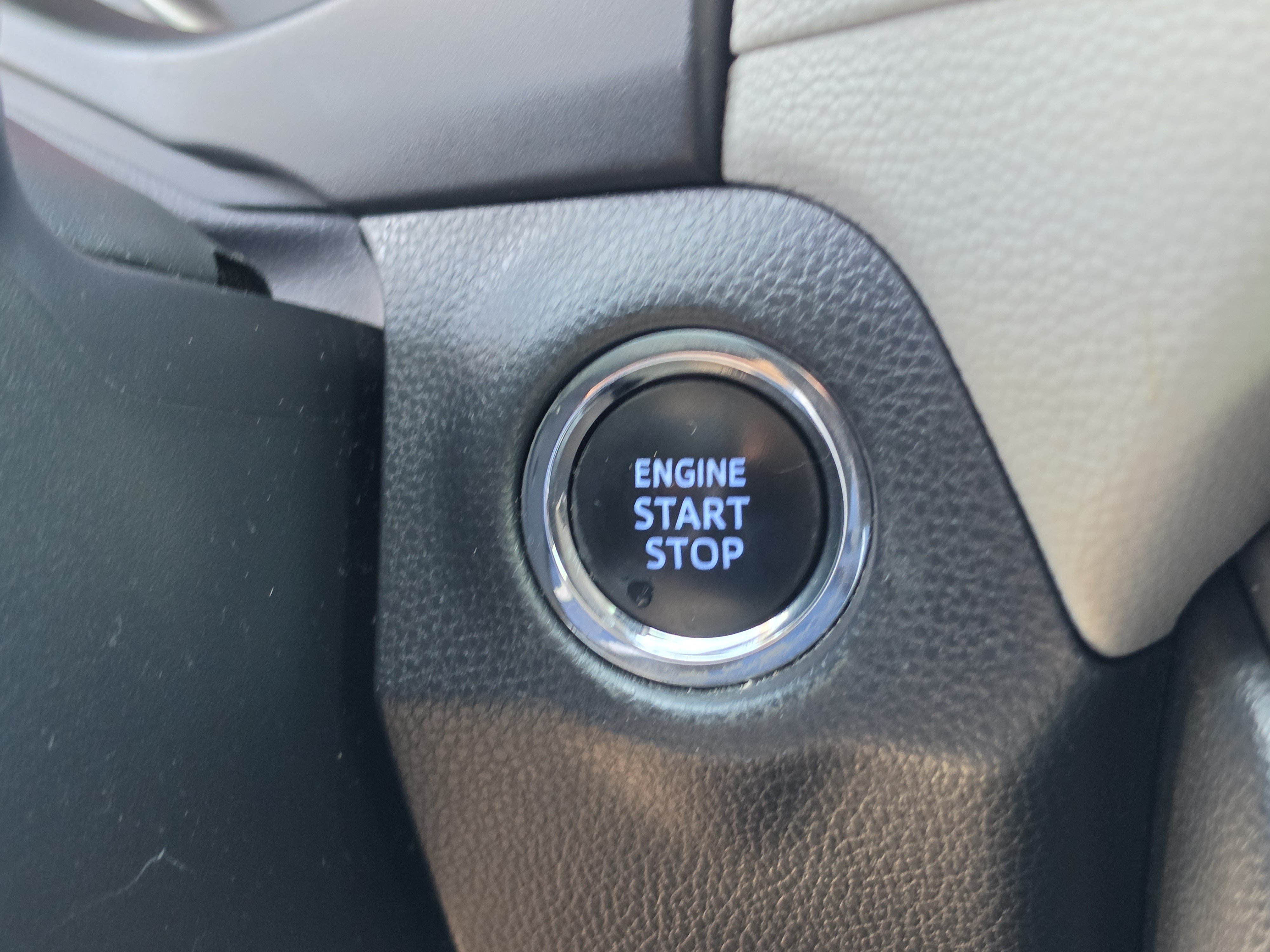 Used 2019 Toyota RAV4 XLE Premium w/ Advanced Technology Package FWD image 31