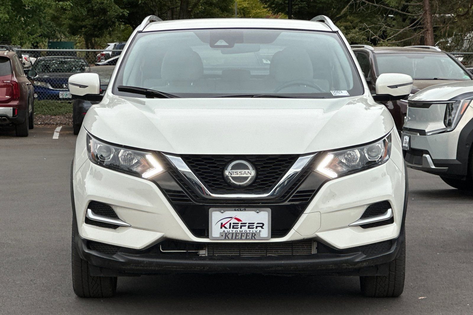 Used 2022 Nissan Rogue Sport SL AWD/4WD image 9