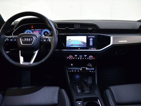 Certified 2025 Audi Q3 2.0T Premium w/ Convenience Package image 3