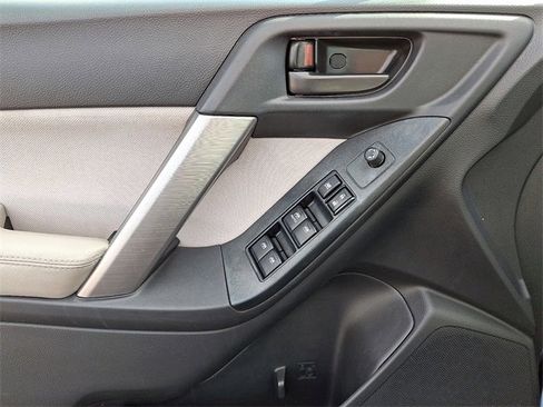 Used 2016 Subaru Forester 2.5i Premium w/ Popular Package #2 image 13