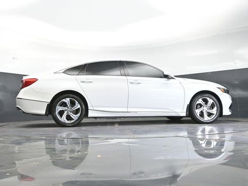Used 2019 Honda Accord EX image 33