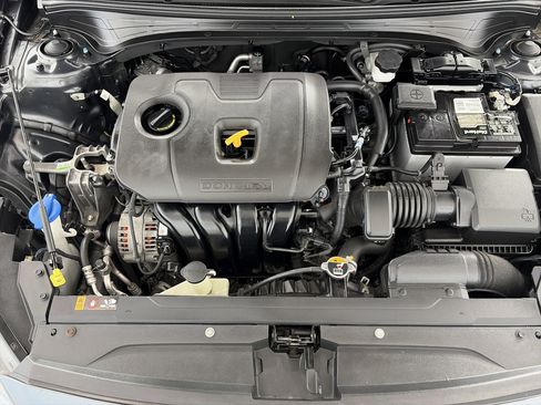 Certified 2024 Kia Forte LXS FWD image 11