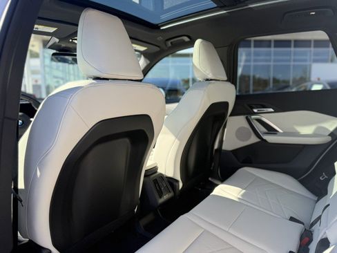 New 2026 BMW X1 xDrive28i w/ Technology Package image 19