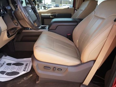 Used 2016 Ford F250 Lariat w/ Lariat Ultimate Package AWD/4WD image 9