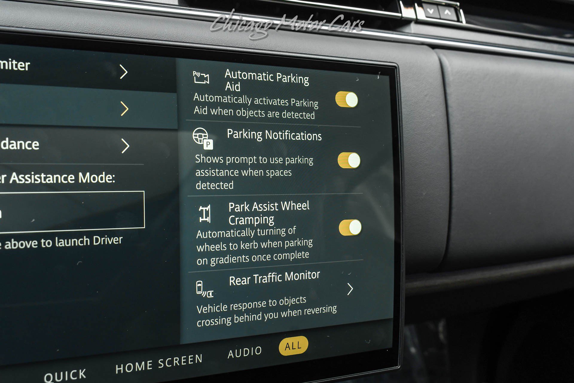 Used 2024 Land Rover Range Rover SE AWD/4WD image 14
