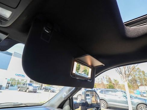 Used 2018 Ford F150 Platinum w/ Equipment Group 701A Luxury image 58