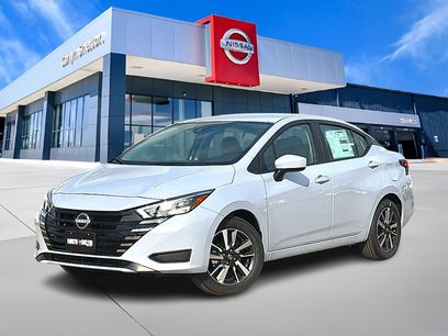 New 2025 Nissan Versa SV w/ Trunk Package