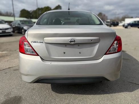 Used 2015 Nissan Versa S FWD image 8