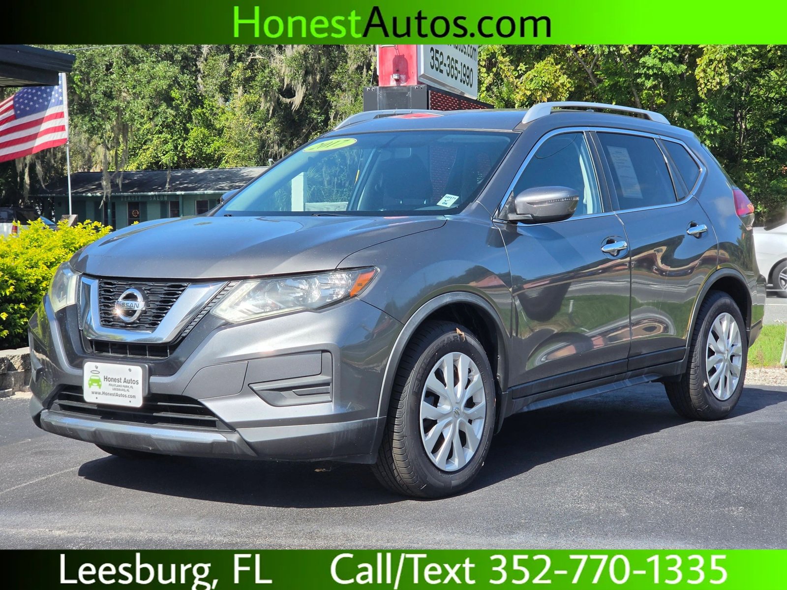 Used 2017 Nissan Rogue S w/ S Appearance Package FWD image 1