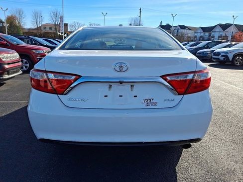 Used 2015 Toyota Camry XLE image 6