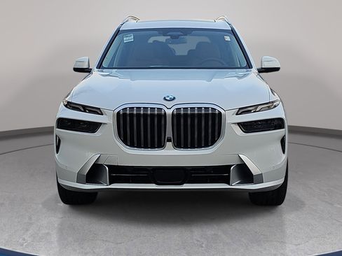 New 2026 BMW X7 xDrive40i image 2