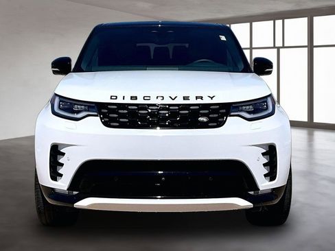 Certified 2025 Land Rover Discovery Dynamic SE AWD/4WD image 3