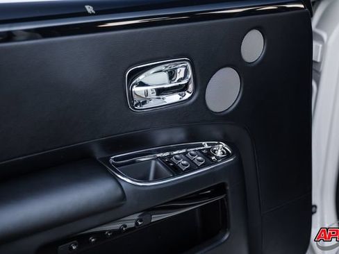 Used 2017 Rolls-Royce Ghost RWD image 73