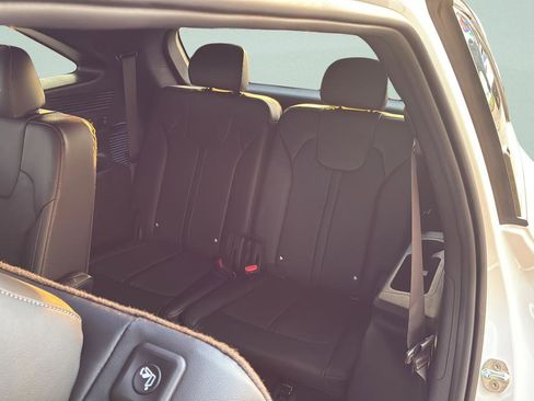 New 2026 Kia Sorento SX Prestige AWD/4WD image 35