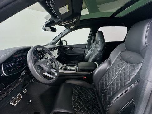 Used 2023 Audi SQ7 Premium Plus w/ Executive Package AWD/4WD image 31