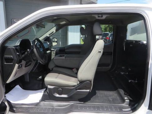 Used 2018 Ford F150 XL w/ Equipment Group 101A Mid RWD image 9