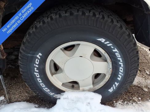 Used 1995 GMC Yukon Base image 8