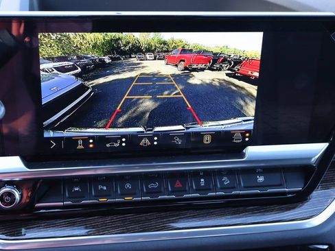 New 2026 GMC Sierra 1500 SLE w/ X31 Off-Road Package AWD/4WD image 15