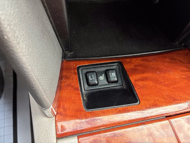 Used 2011 Toyota Camry XLE w/ XLE Extra-Value Pkg #2 FWD image 24