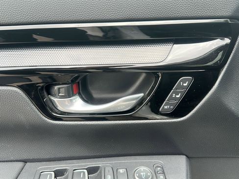 Used 2024 Honda CR-V EX-L image 10