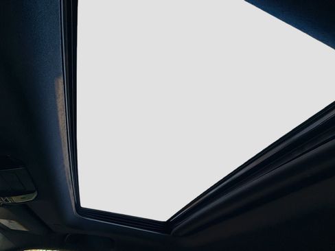 Used 2025 Toyota Land Cruiser image 21