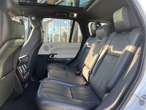 Used 2017 Land Rover Range Rover Supercharged image 25