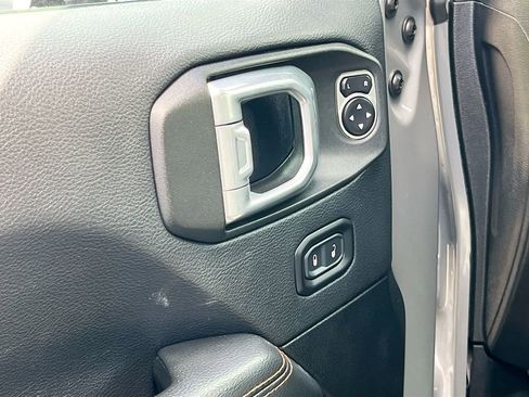 Certified 2020 Jeep Gladiator Mojave image 17