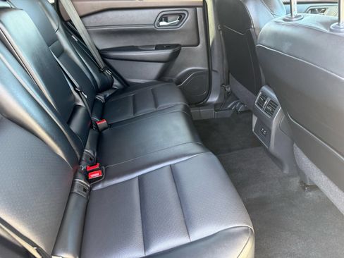 Used 2023 Nissan Rogue SV w/ SV Premium Package FWD image 29