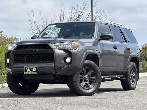 Used 2014 Toyota 4Runner SR5 RWD image 1