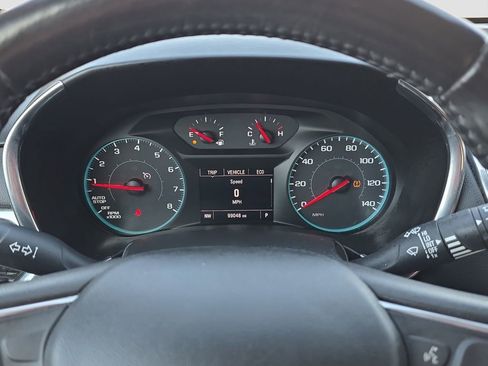 Used 2018 Chevrolet Equinox LT FWD image 10