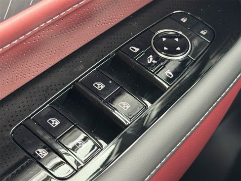 New 2026 INFINITI QX80 Autograph w/ Premium Cargo Package image 16