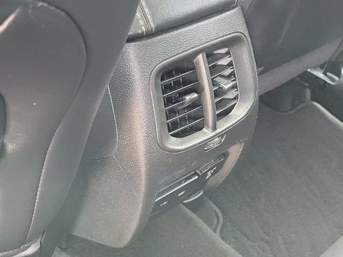 Used 2020 Jeep Cherokee Limited AWD/4WD image 27